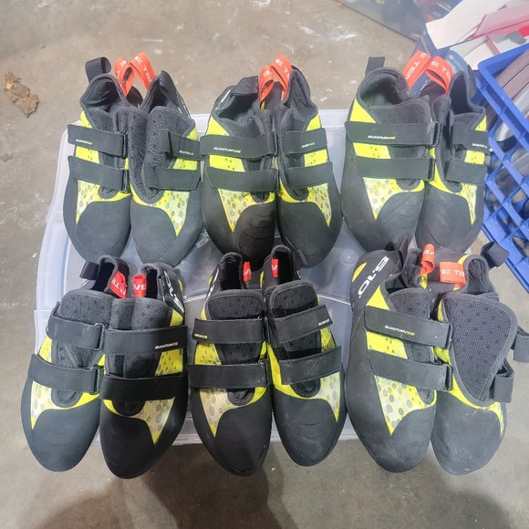 Five Ten Quantum VCS Rock Climbing Shoe - Picture 1 of 5